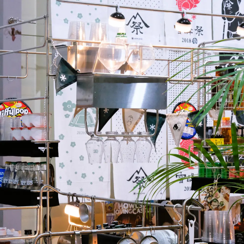 HR Stain Box Half Unit Hanger - Henrik Seo