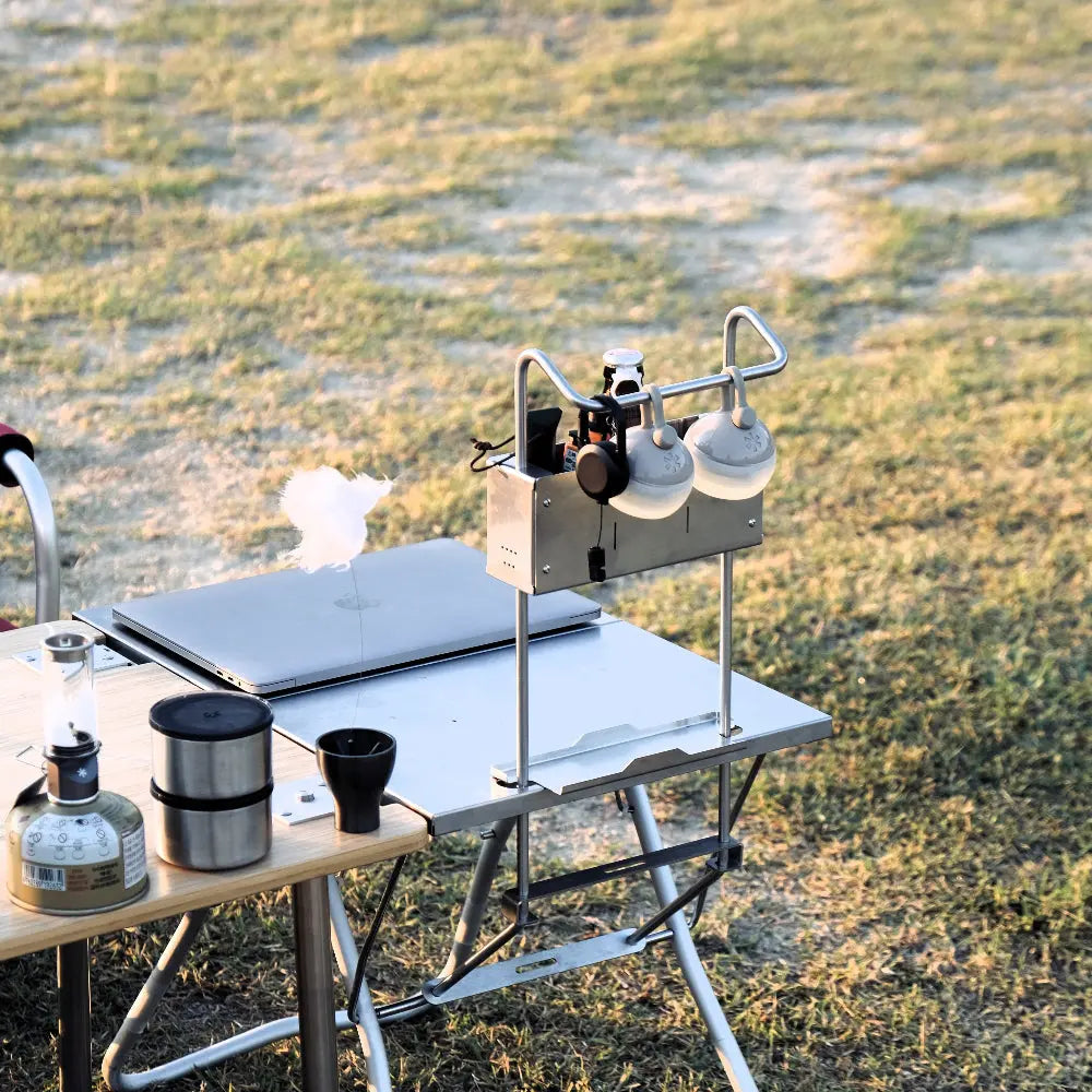 HR Stain My Table Partition Box - Henrik Seo