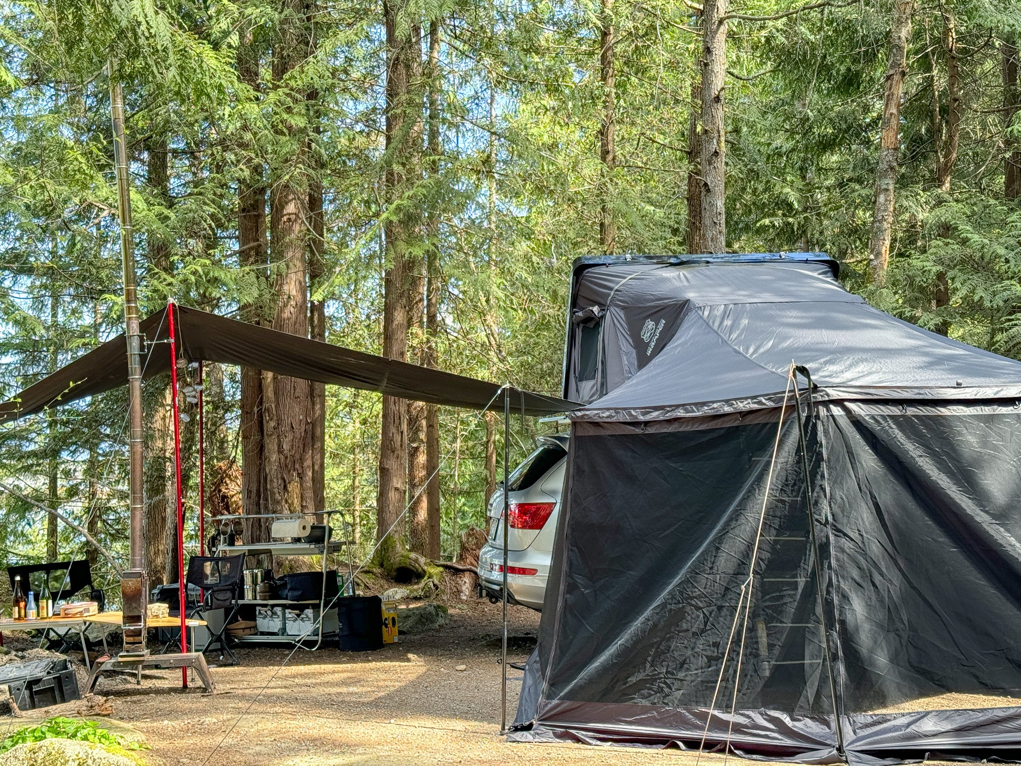 LNT Overland's ES Awning and Skycamp Awning Mech Screen are perfect fit for UV block