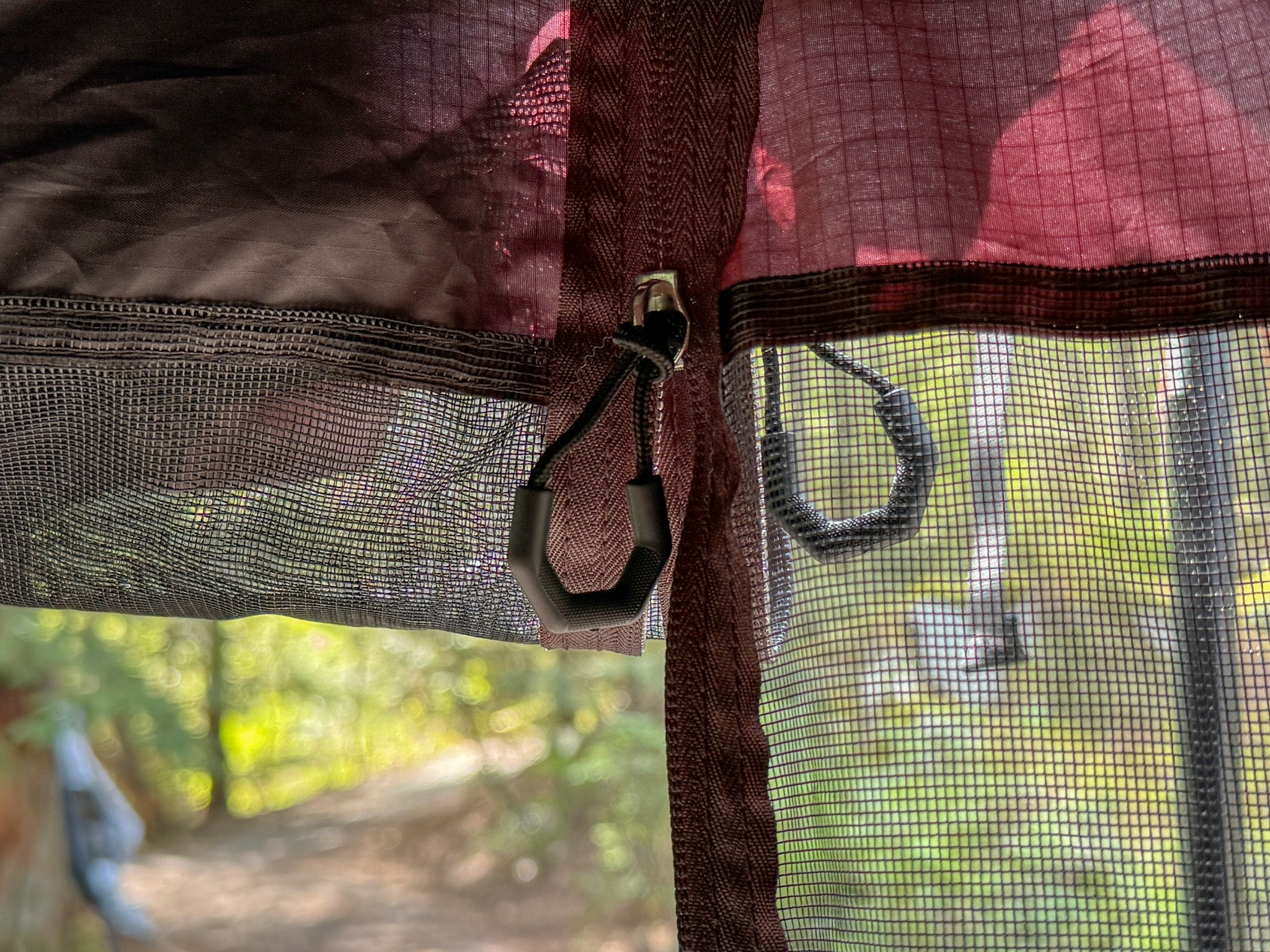 LNT Overland Skycamp Awning Mesh Screen uses the zip system