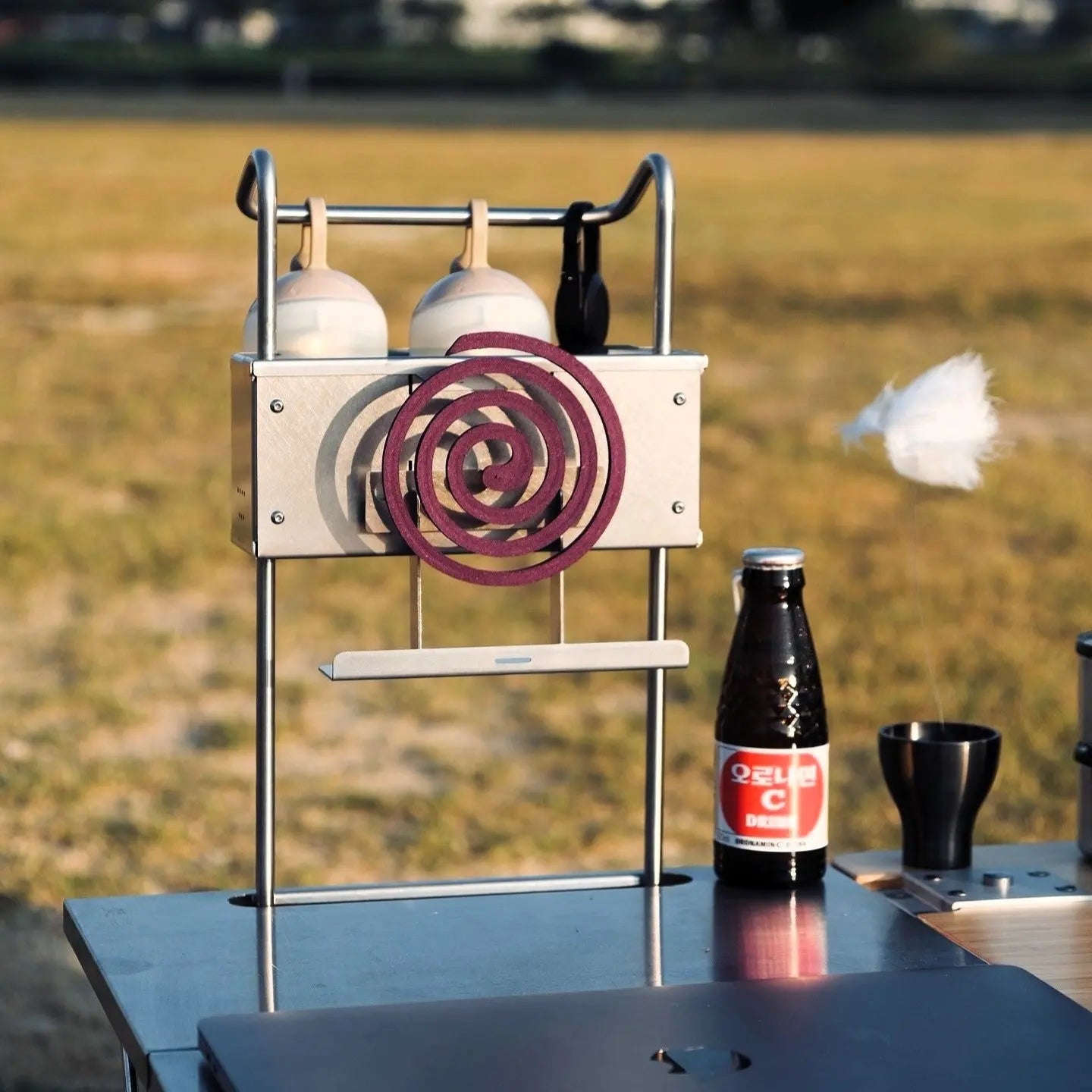 HR Stain My Table Partition Box - Henrik Seo