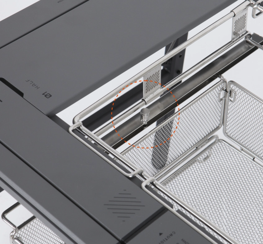 BUENOFE IGT Rail Frame 1.5 close-up of the anti-drop lock pin holding the tray on the rail