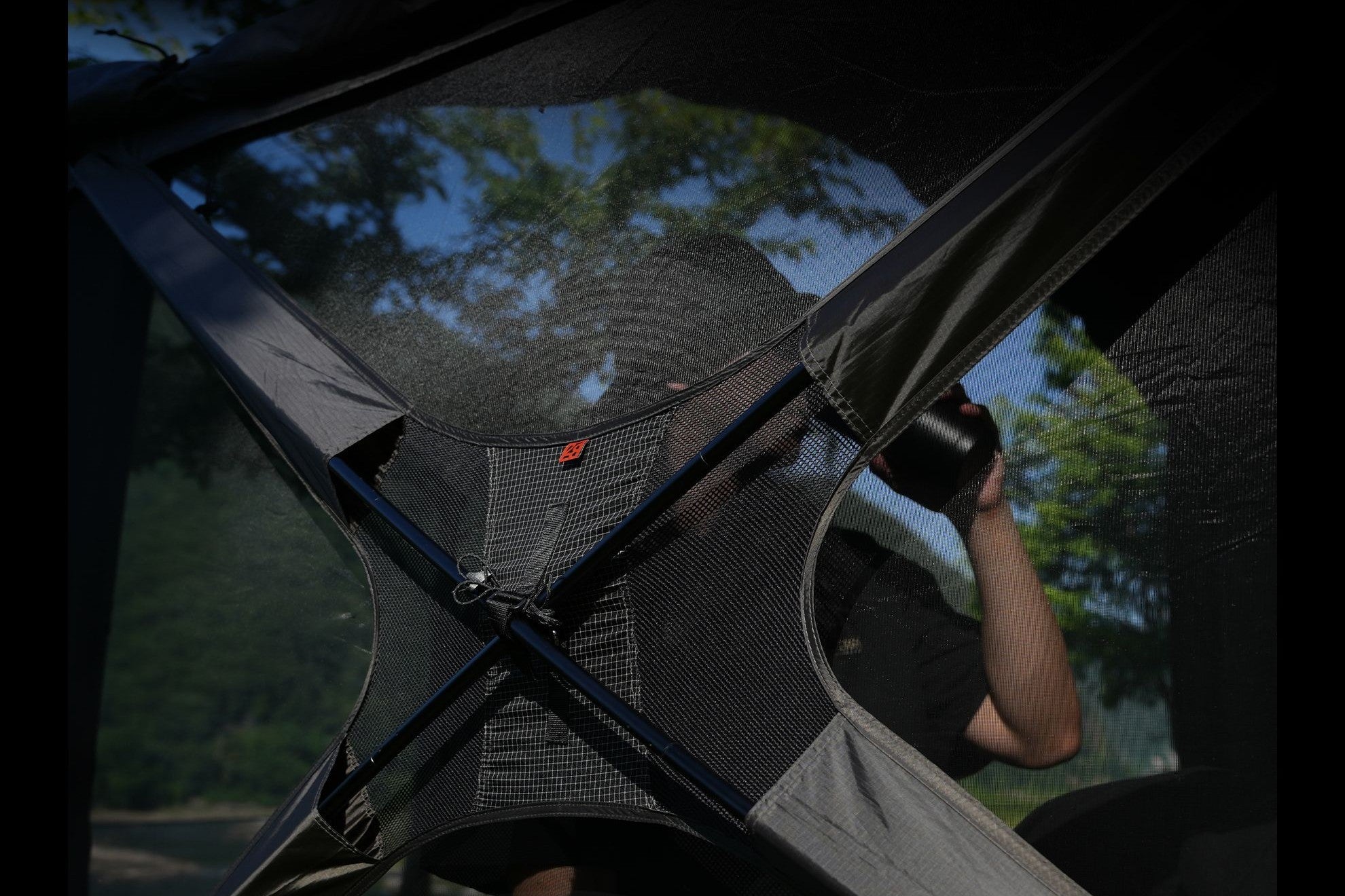 Monterra Cubex 2.8 Air Shelter