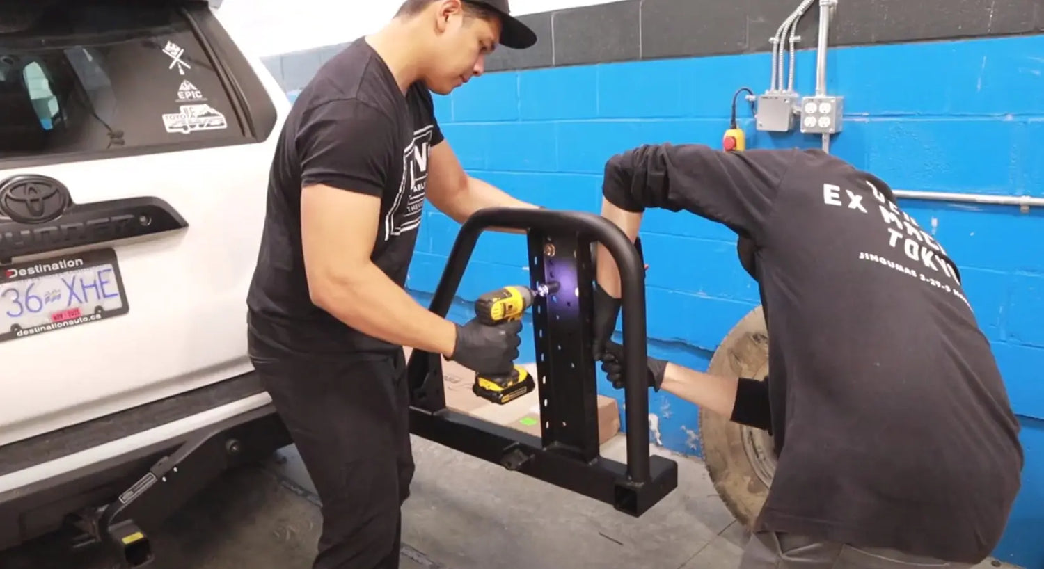 [Sam Thom] Installing RIGD Supply UltraSwing (at BIGTENT OUTDOOR EQUIPMENT LTD) - BIGTENT