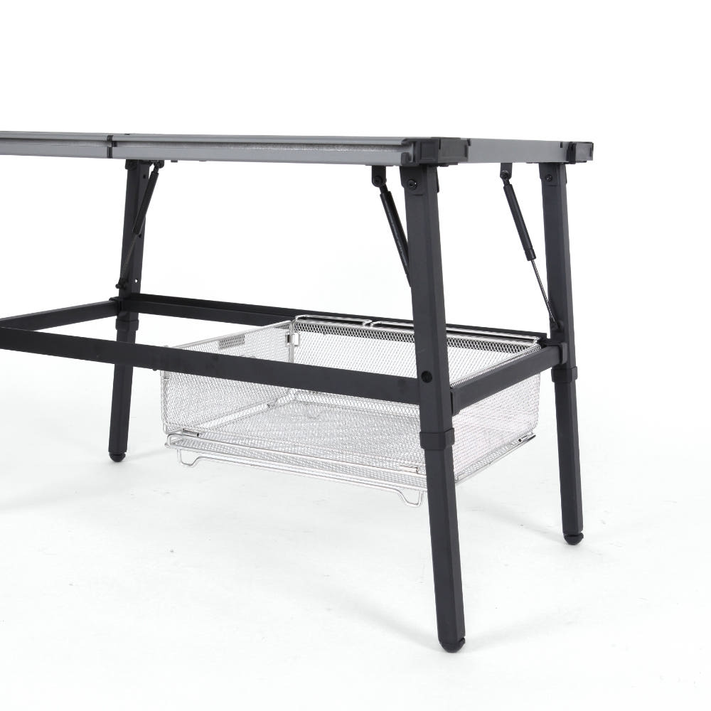 BUENOFE IGT Mesh Tray 1.5 seated in the unit slot of a 2.5 IGT table