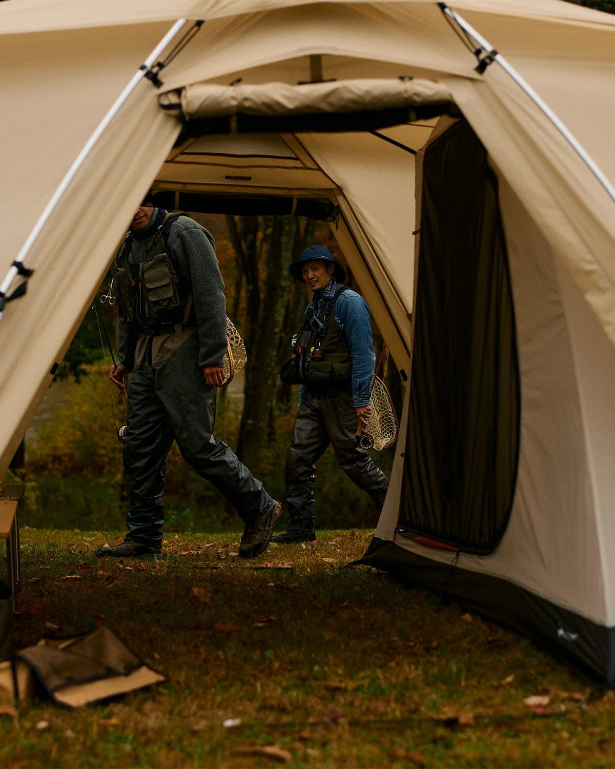 Land Nest Shelter Ivory