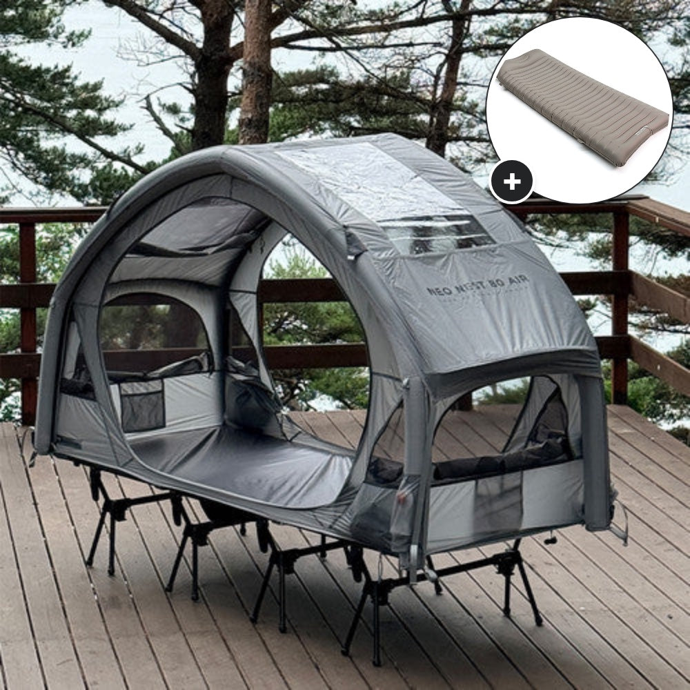 The complete Air set: Neo Nest 80 Air with its roof cover on a Wide Cot 80, with the Sky Mat Wave 77 shown in the circle.