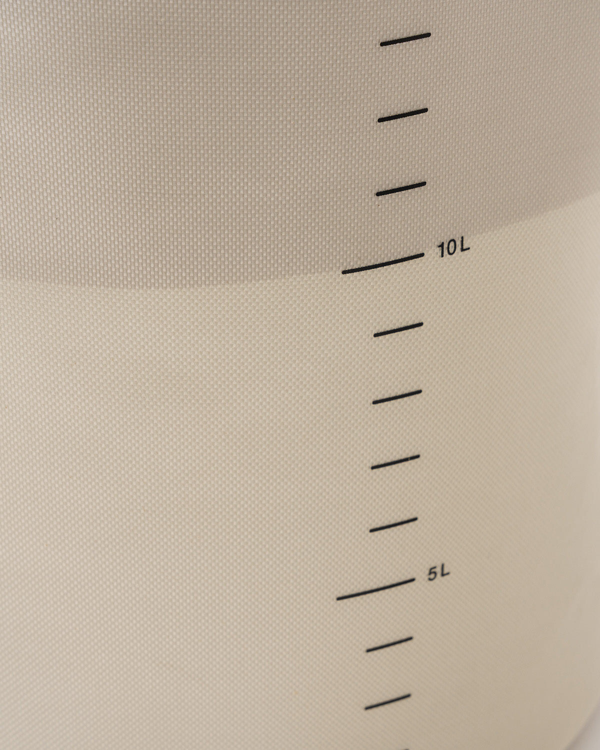 Soft Water Jug, close-up of the printed volume markings
