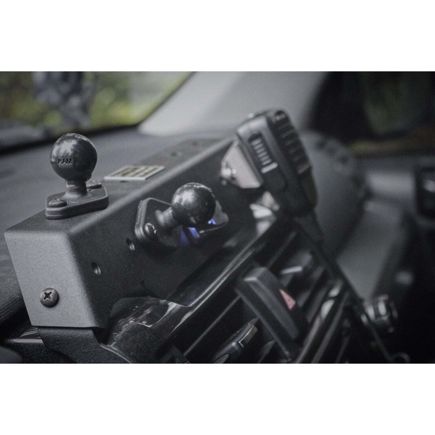 [5TH GEN TOYOTA 4RUNNER POWERED ACCESSORY MOUNT] T4RPAM - BIGTENT